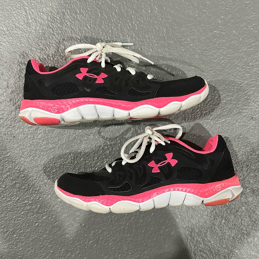 Under Armour Sneakers